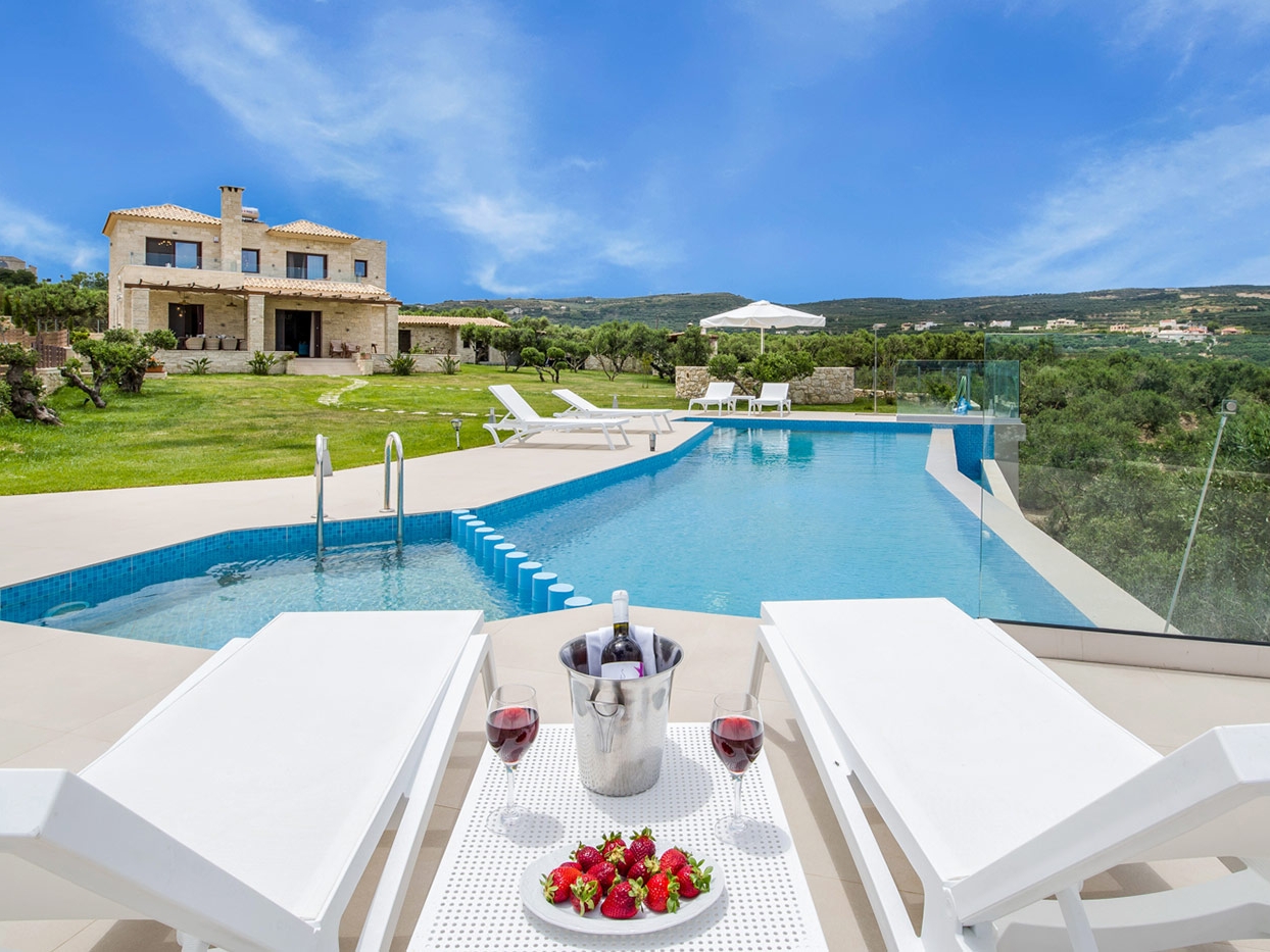 Villa Aloni in Kissamos, Chania – TheHotel.gr