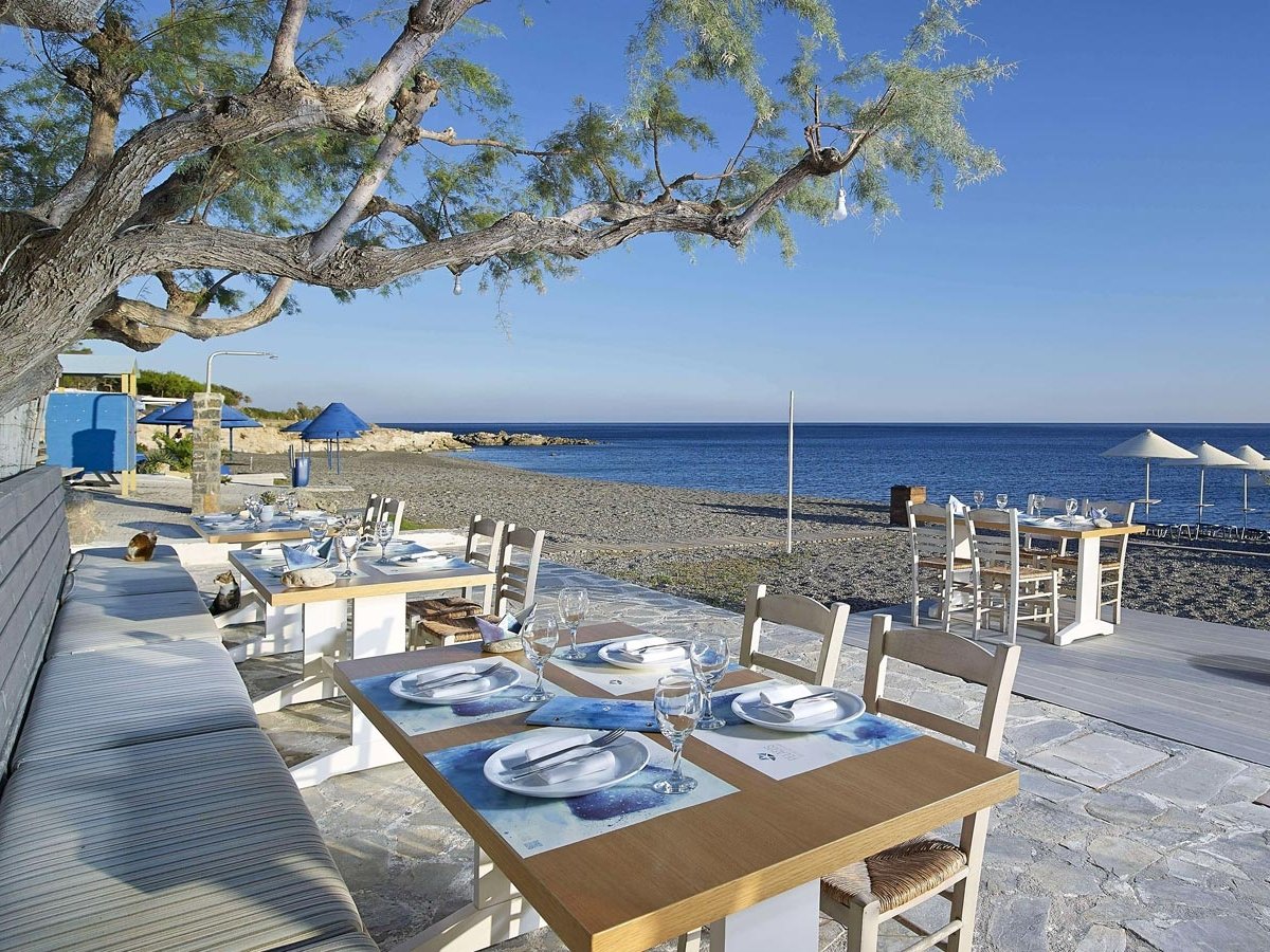 coriva beach hotel