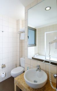 Marin Dream Hotel, Heraklion Town, bathroom-1r