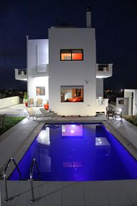 Pretty Villa, Platanias, pool-by-night-1