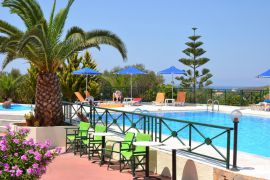 Aloni Suites, Калатас, swimming-pool-area-1