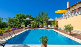 Villa Calm, Αστέρι, Swimming pool