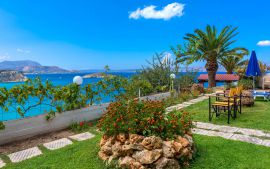 Dina Apartments, Αλμυρίδα, Sea view garden