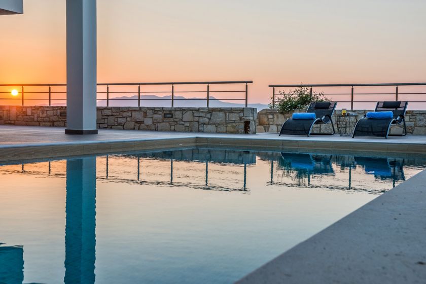 Villa Perfection, Maleme, pool sunset 1