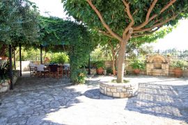 Nature Treasure Villa, Malaxa, courtyard 1
