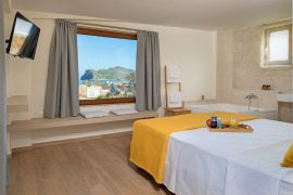Villa Theasis, Agia Marina, double bedroom 4a
