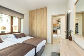 Upper View Villa 2, Malaxa, bedroom twin 3b