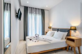 Elysian Suites, Hersonissos, superior suite bedroom double
