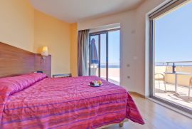 Marin Dream Hotel, Heraklion Town, executive room bed view