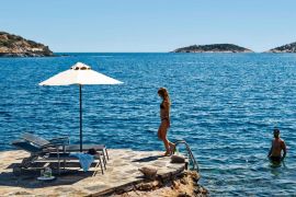 Minos Beach Art Hotel, Agios Nikolaos, sunbeds sea 1