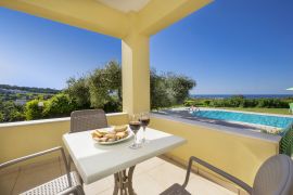 Villa Olive Paradise, Adelianos Kampos, kitchen veranda 1