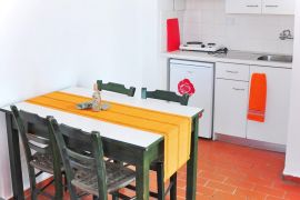 Kirki Village, Πάνορμο, Kirki-kitchen-1