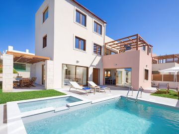 Villa Theasis, Agia Marina