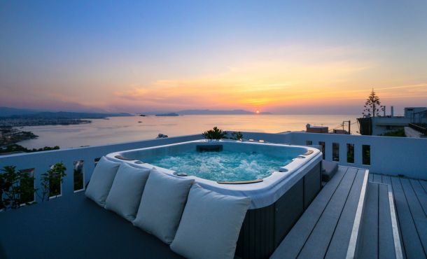 Rooftop Jacuzzi Apartment, Chania (staden)