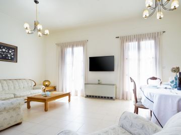 Metropolis House, Chania town