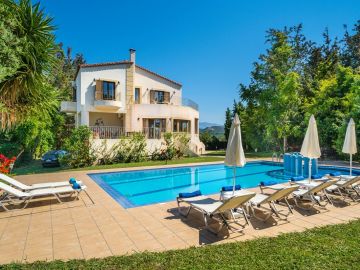 Villa Kostas, Platanias