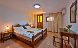 Villa Georgokastelo, Stalos, bedroom 1a