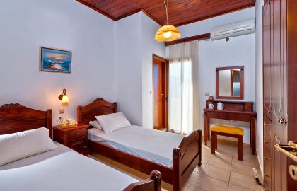 Thodorou Sunset Villa, Сталос, twin-bedroom-11