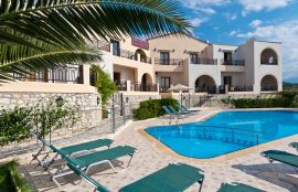 Pegasos Maisonettes, Almirida, pool-area-13