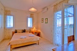 Flower Villas, Γεράνι, 3-bdm-double-bedroom-1