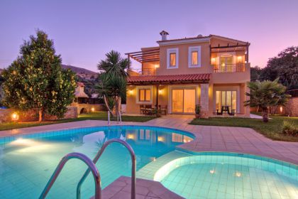 Flower Villas, Gerani, 3-bdm-pool-at-night-5