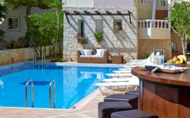 Elotis Suites, Αγία Μαρίνα, pool-bar-I-a