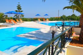 Aloni Suites, Калатас, swimming-pool-area-2