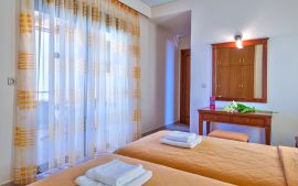 Corali Villas, Tavronitis, twin-bedroom-1b