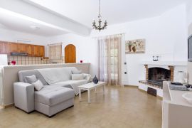 Villa Blossom, Μεγάλα Χωράφια, living room 1a