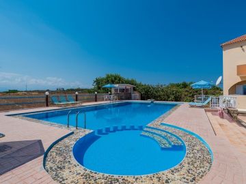 Eleana Apartments, Stavros