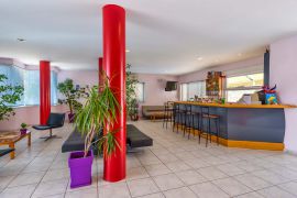 Mediterranea Apartments, Αγίοι Απόστολοι, lounge-bar-new-1