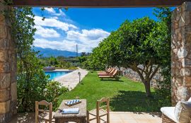 Villa Litsarda, Litsarda, courtyard corner 2