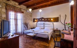 Villa Kiparissi, Asteri, twin-bedroom-4