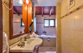 Villa Olive, Voukolies, villa-olive-bathroom