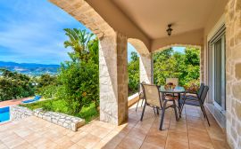 Villa Minas, Galatas, veranda-1