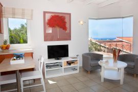 Lofos Village, Agia Marina, Maisonette open plan area