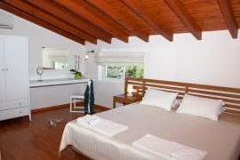 Lofos Village, Αγία Μαρίνα, Bedroom in maisonette