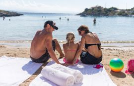 Athena Villas, Τερσανάς, family in Tersanas beach 1