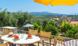 Villa Calm, Αστέρι, Breakfast at the balcony