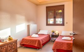 Villa by the Sea, Ierapetra, Twin bedroom 2