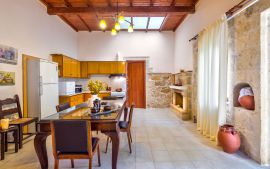 Remezzo Villa, Φαλάσσαρνα, Kitchen in the Villa