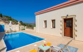 Gramvousa Maisonette, Falassarna, Maisonette's pool area