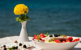 Mesogios Beach, Κίσσαμος, Restaurant