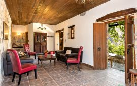 Villa Talos, Paleokhóra, living room 4i