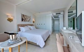 Royal Marmin Bay Boutique and Art Hotel, Элунда, deluxe room 1e