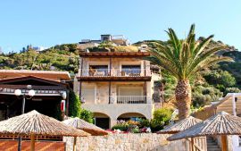 Beachfront Apartment, Agia Pelagia, exterior 2