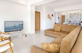Villas Milos, Agia Pelagia, open plan living room 1