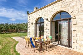 Villa Artemis, Platanias, exterior dining area 7