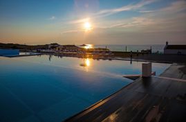 Mr. and Mrs. White Crete, Σταυρός, pool area sunset 1