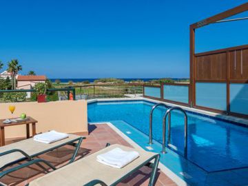 Corali Villas, Tavronitis